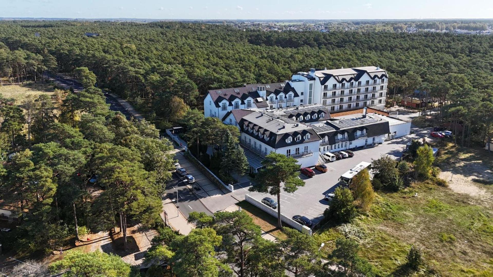 Hotel Jantar Wellness & Spa Ustka Esterno foto